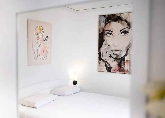 Private With View 1 *