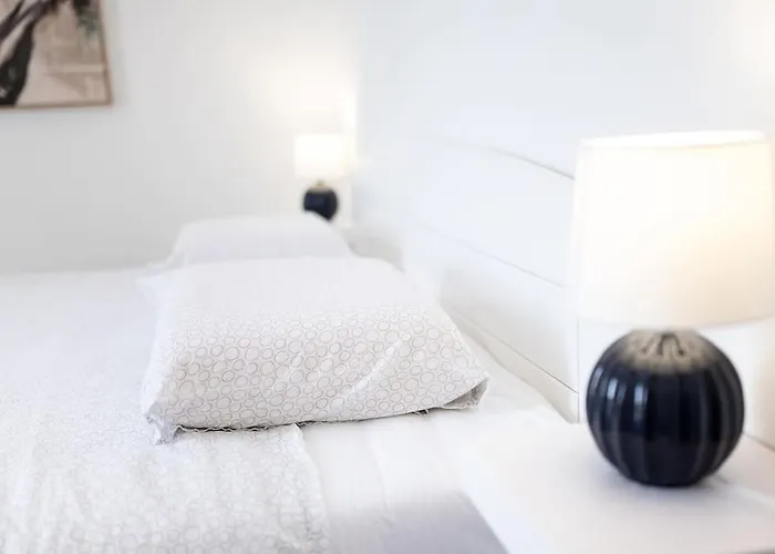 Private With View 1 *